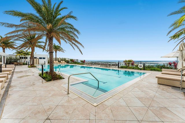 220 Lake Shore Drive 917, Lake Park, FL 33403