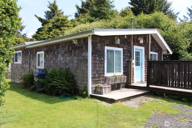 100 N 1st Street, Pacific Beach, WA 98571