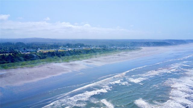 100 N 1st Street, Pacific Beach, WA 98571