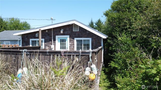 100 N 1st Street, Pacific Beach, WA 98571