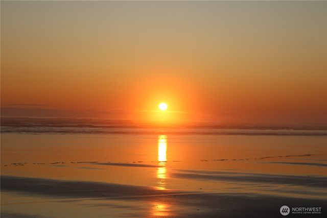 100 N 1st Street, Pacific Beach, WA 98571