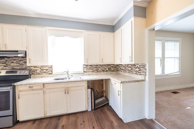 806 N 5th Street, Lanett, AL 36863