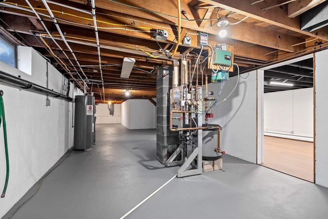 7106 GARBRECHT ROAD, Oconto Falls, WI 54154