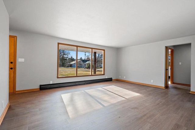 7106 GARBRECHT ROAD, Oconto Falls, WI 54154