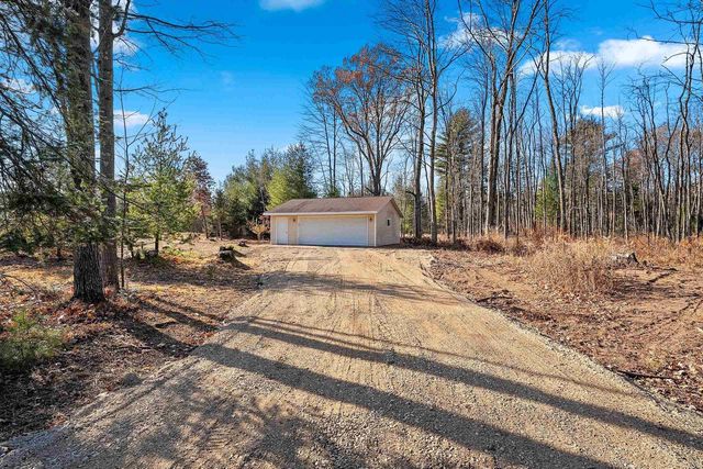 7106 GARBRECHT ROAD, Oconto Falls, WI 54154