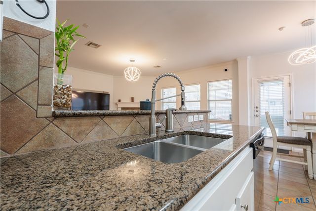 7733 Buckmeadow Drive, Georgetown, TX 78628