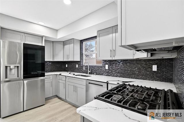 63 Scarlet Drive, Sayreville, NJ 08859