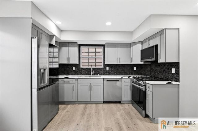 63 Scarlet Drive, Sayreville, NJ 08859