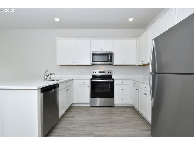 1411 Ne CLARK Ave, Battle Ground, WA 98604