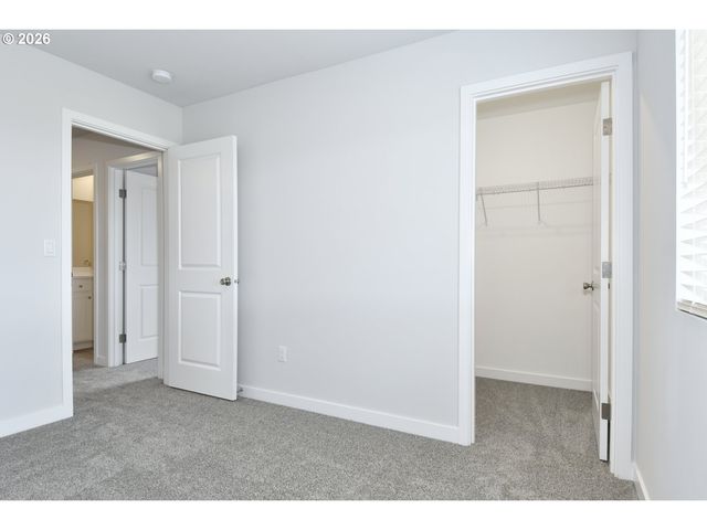1411 Ne CLARK Ave, Battle Ground, WA 98604