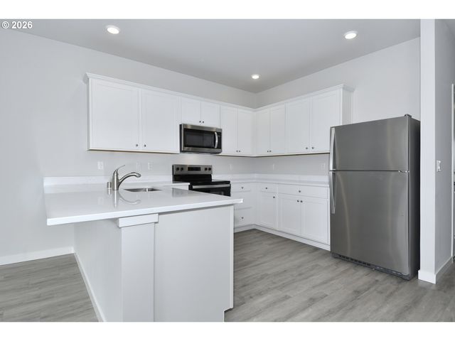 1411 Ne CLARK Ave, Battle Ground, WA 98604