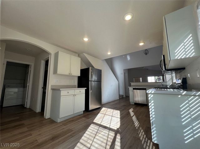 538 Poplar Leaf Street, Las Vegas, NV 89144