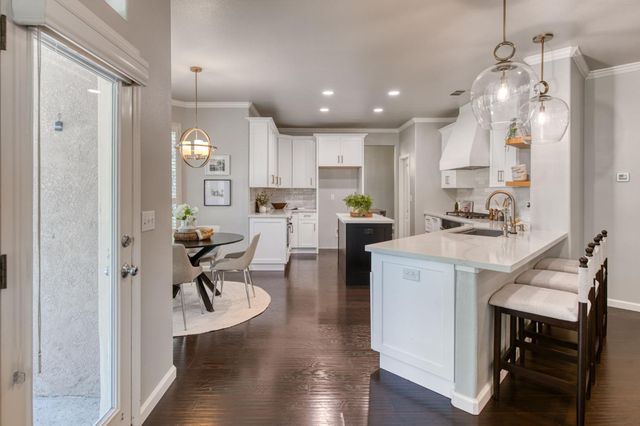 10340 N Sinclair, Fresno, CA 93720