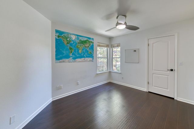 10340 N Sinclair, Fresno, CA 93720