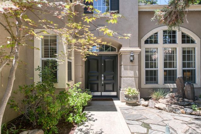 10340 N Sinclair, Fresno, CA 93720