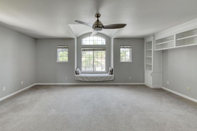 10340 N Sinclair, Fresno, CA 93720