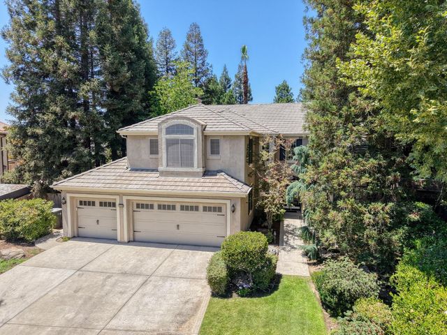 10340 N Sinclair, Fresno, CA 93720
