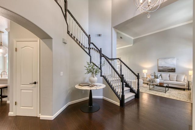 10340 N Sinclair, Fresno, CA 93720