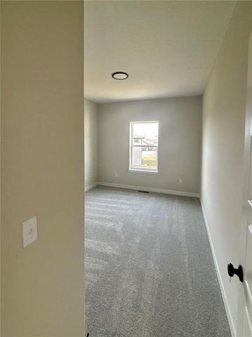 500 SW Amara Drive, Blue Springs, MO 64064