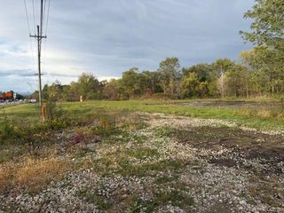 9580 Dixie Highway, Springfield, MI 48348