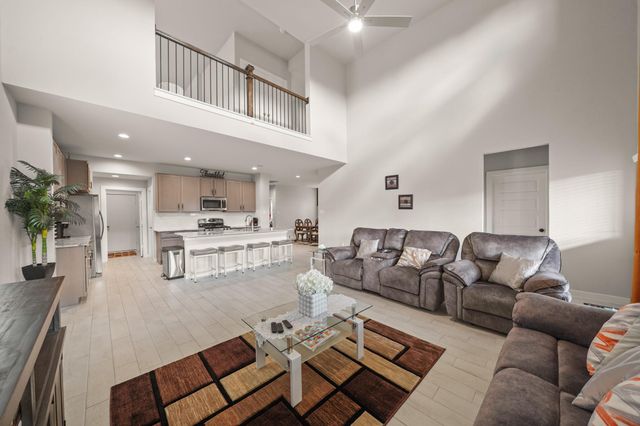 18419 Windy Knoll Way, Houston, TX 77084