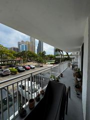 210 174th Street M11, Sunny Isles Beach, FL 33160
