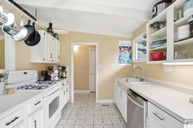 2451 Edgevale Road, Columbus, OH 43221