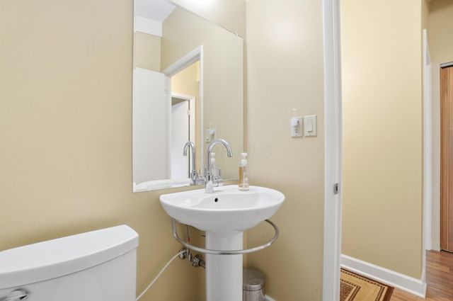 2451 Edgevale Road, Columbus, OH 43221