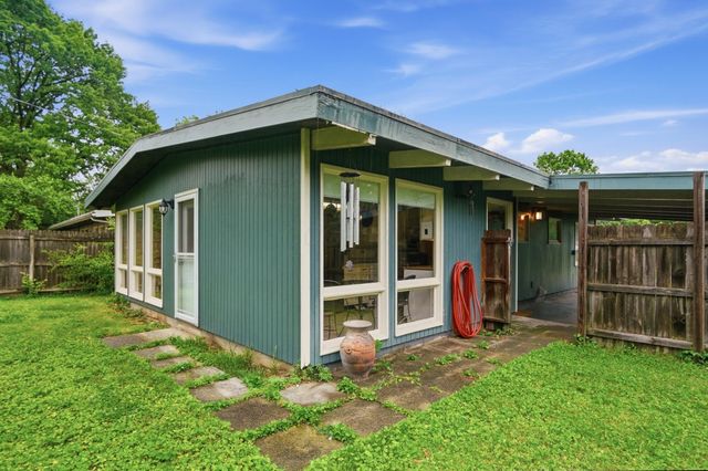 2451 Edgevale Road, Columbus, OH 43221