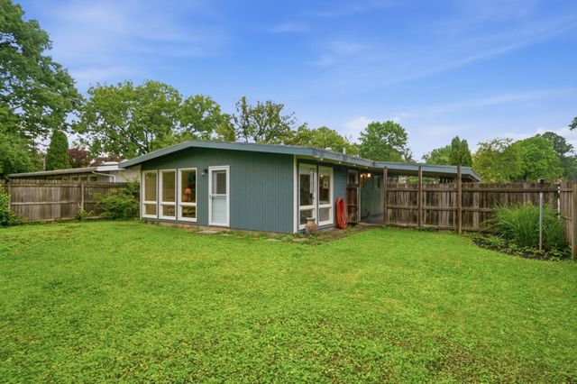 2451 Edgevale Road, Columbus, OH 43221