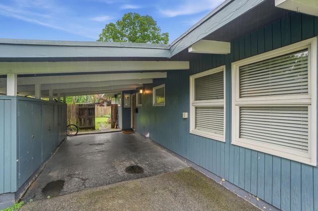 2451 Edgevale Road, Columbus, OH 43221