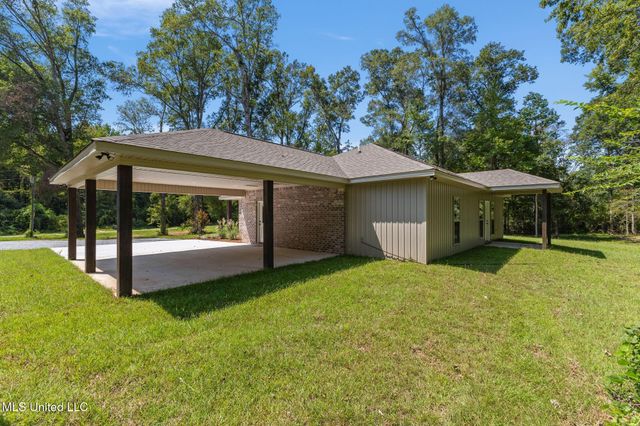 24 Atkinson Road, Sumrall, MS 39482
