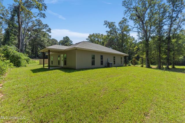 24 Atkinson Road, Sumrall, MS 39482