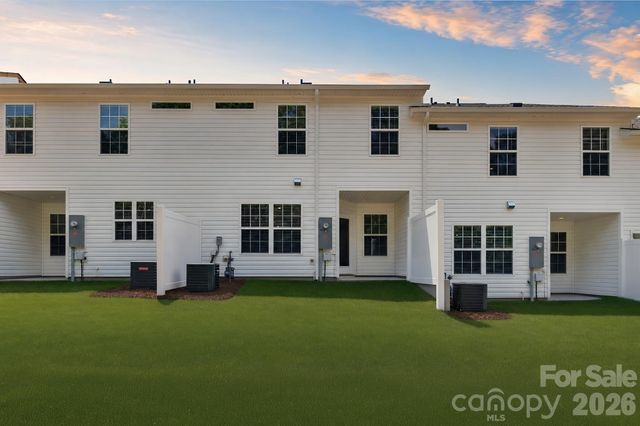 448 Sand Dunes Drive 82, Kannapolis, NC 28081
