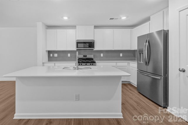 448 Sand Dunes Drive 82, Kannapolis, NC 28081
