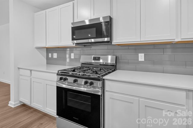 448 Sand Dunes Drive 82, Kannapolis, NC 28081