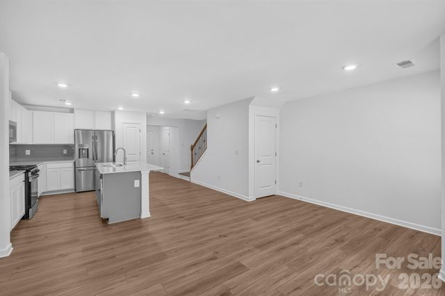 448 Sand Dunes Drive 82, Kannapolis, NC 28081