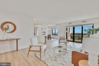 203 Yoakum Pkwy Apt 1124, Alexandria, VA 22304