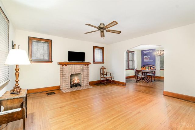 1237 Carson Avenue, Cincinnati, OH 45205