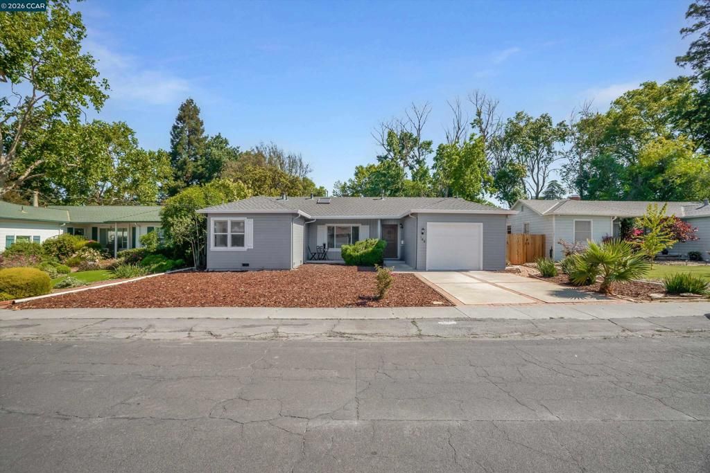 Image 33 of property listing at 144 Roslyn Dr, Concord, CA 94518