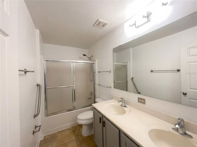 8286 SETTLERS CREEK LOOP, Lakeland, FL 33810