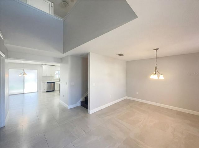 8286 SETTLERS CREEK LOOP, Lakeland, FL 33810