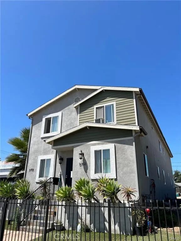 5753 8th, Los Angeles, CA 90043