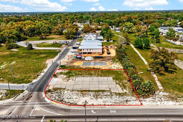 802 Beach Drive, Gulfport, MS 39507