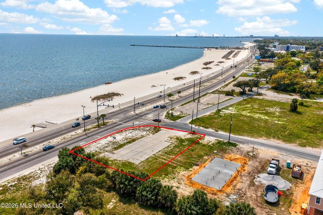 802 Beach Drive, Gulfport, MS 39507