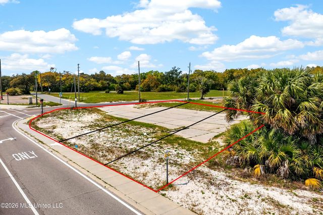802 Beach Drive, Gulfport, MS 39507