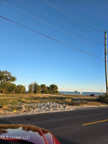 802 Beach Drive, Gulfport, MS 39507