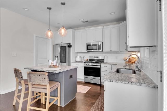 21 McGregor Cove, Newnan, GA 30265