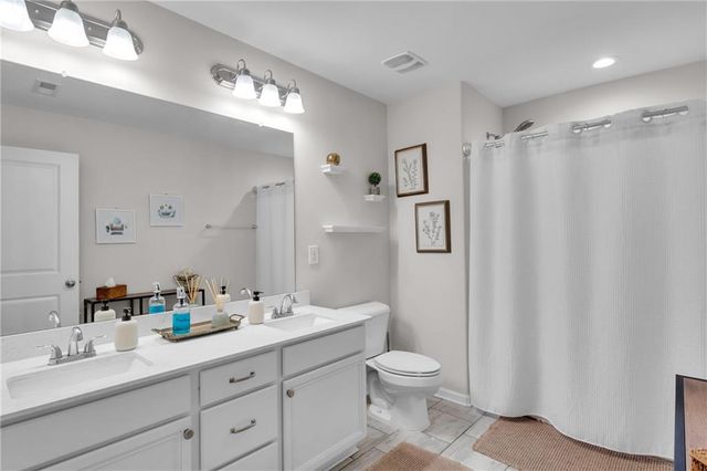 21 McGregor Cove, Newnan, GA 30265