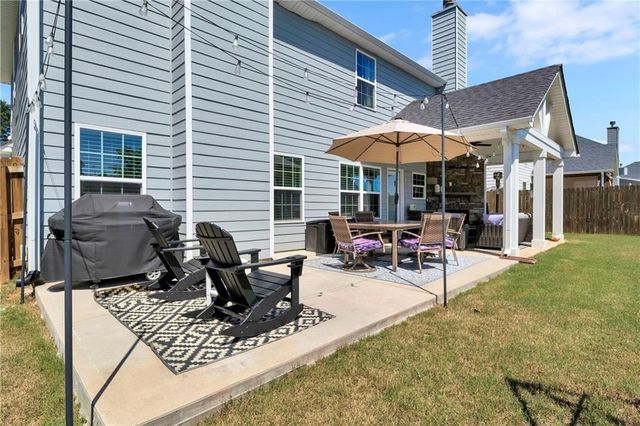 21 McGregor Cove, Newnan, GA 30265